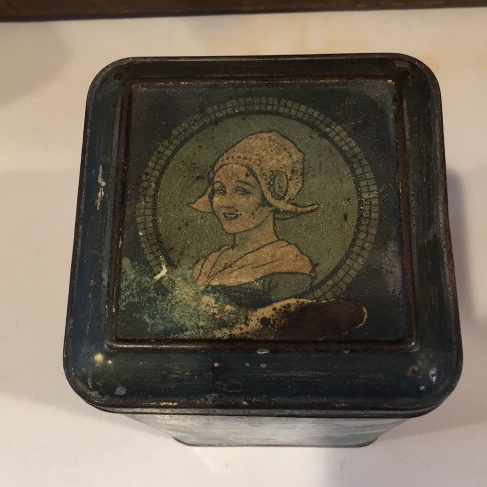 Vintage Tea Canister tin with charming Dutch scenes - Picture 5 of 10